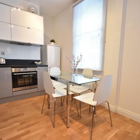 Apt 2, Soho Apartments 1St Floor By Indigo Flats Londra Esterno foto